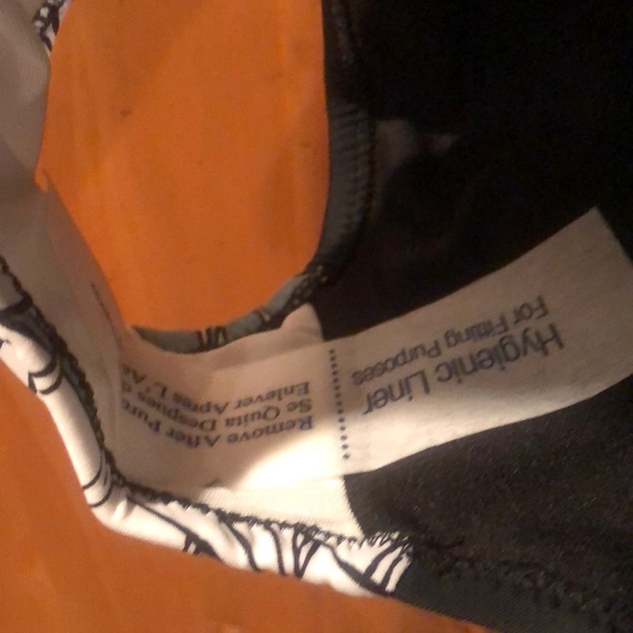 Swimsuit - Picture 4 of 4